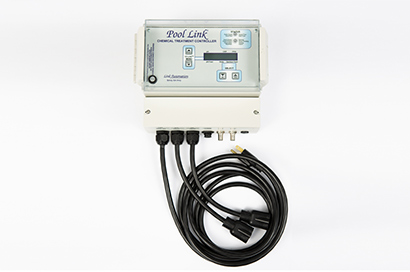 Shown in this image is the Mermade Filter 100 series commercial pool automatic chemical controlller for commercial pools. It is a rectangular, off-white box with power cords at thebottom, a small screen with 4 progrmmin buttons and a small digital display. It says 